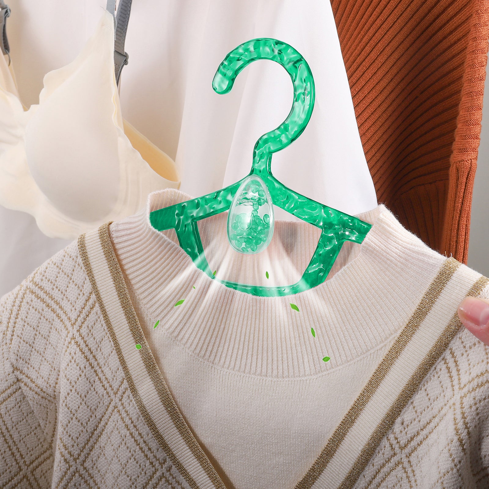 Scented Aromatherapy Hanger Natural Essential Oil Wardrobe Freshener